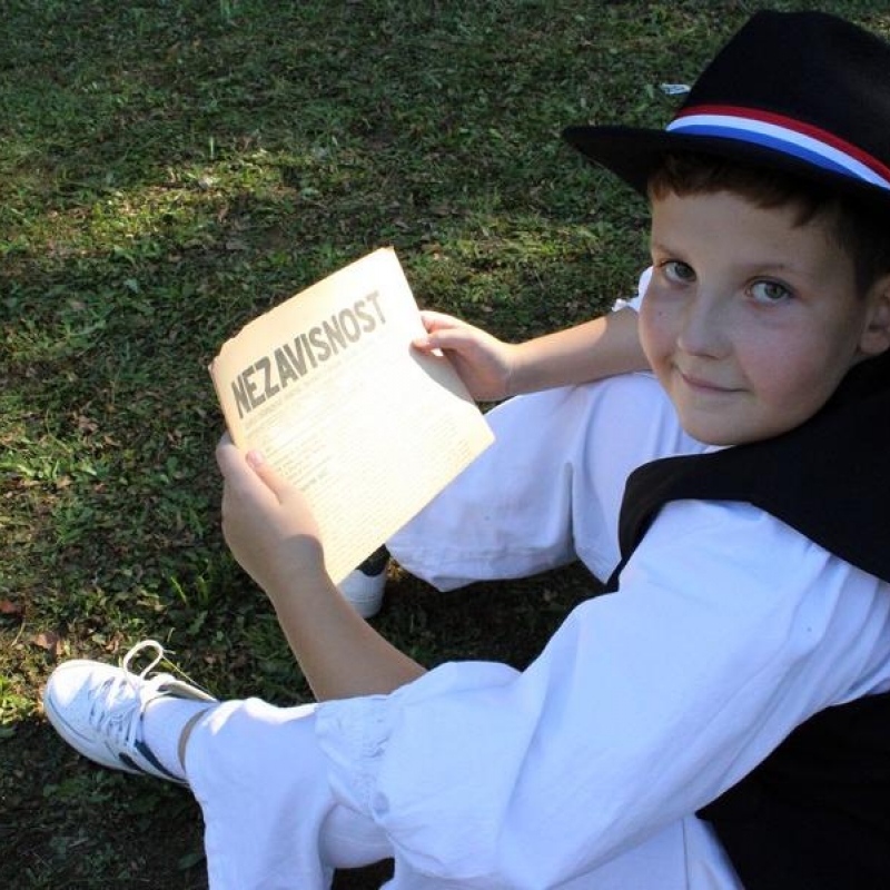 SNIMLJENI KADROVI ZA FILM O MATI LOVRAKU, A GLAVNA ULOGA PRIPALA JE ŠKOLARCIMA IZ VELIKOG GRĐEVCA