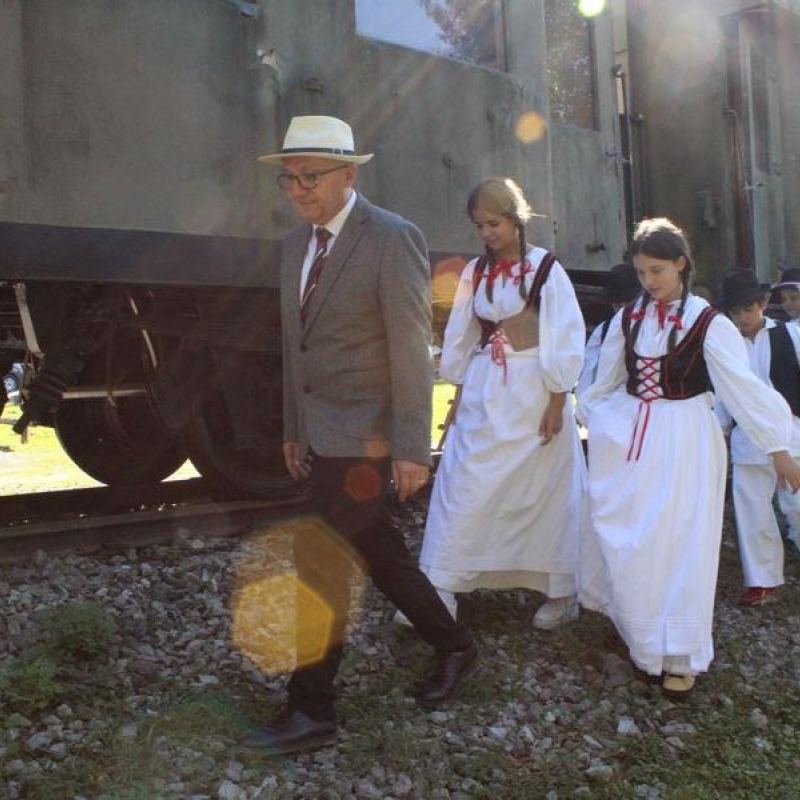 SNIMLJENI KADROVI ZA FILM O MATI LOVRAKU, A GLAVNA ULOGA PRIPALA JE ŠKOLARCIMA IZ VELIKOG GRĐEVCA