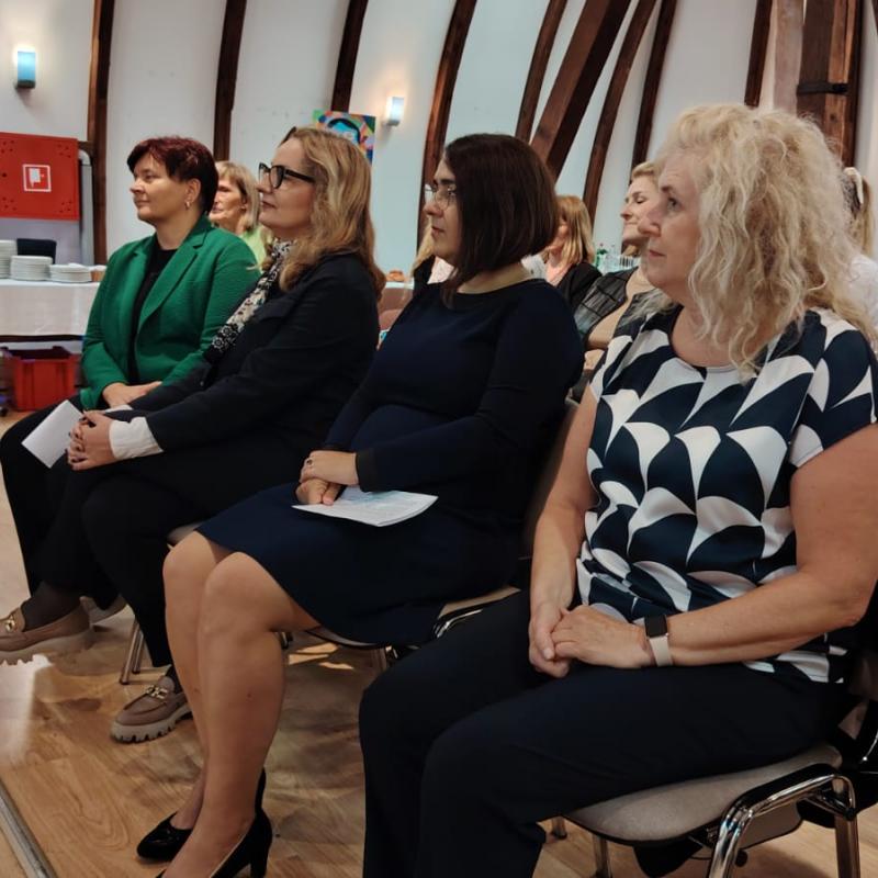 IZLOŽBA O MATI LOVRAKU I AUDIO ZBIRKA A. B. ŠIMIĆA PREDSTAVLJENI U BJELOVARSKOJ GIMNAZIJI