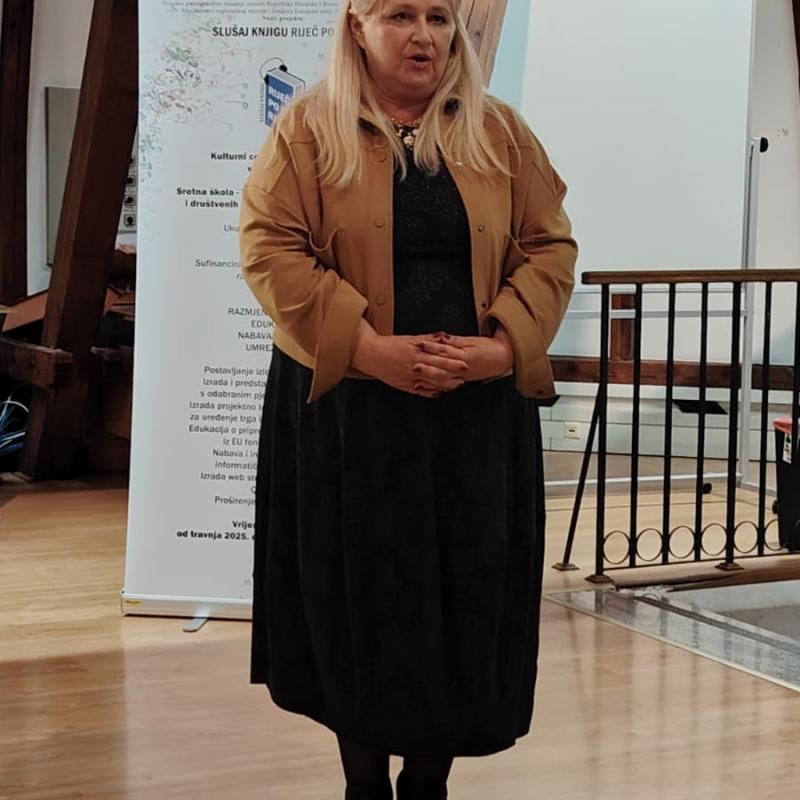 IZLOŽBA O MATI LOVRAKU I AUDIO ZBIRKA A. B. ŠIMIĆA PREDSTAVLJENI U BJELOVARSKOJ GIMNAZIJI