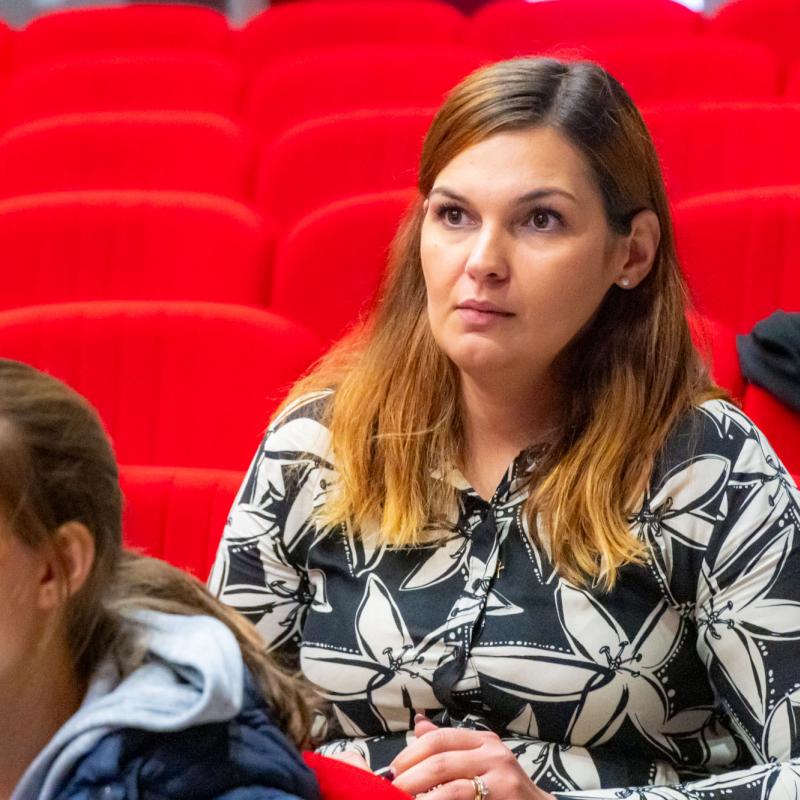 IZLOŽBA O MATI LOVRAKU I AUDIO ZBIRKA A. B. ŠIMIĆA PREDSTAVLJENI U BJELOVARSKOJ GIMNAZIJI