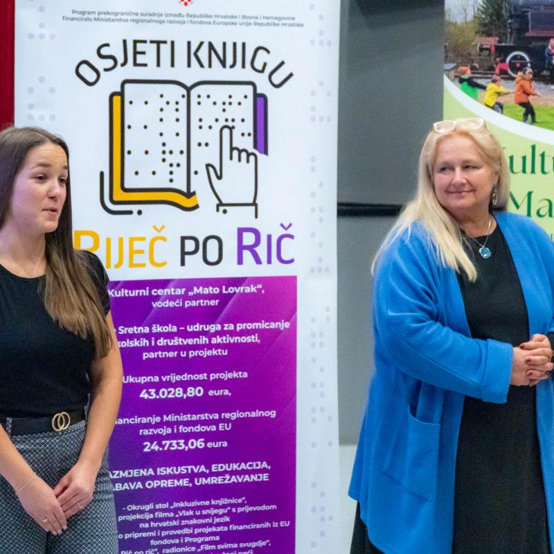 IZLOŽBA O MATI LOVRAKU I AUDIO ZBIRKA A. B. ŠIMIĆA PREDSTAVLJENI U BJELOVARSKOJ GIMNAZIJI